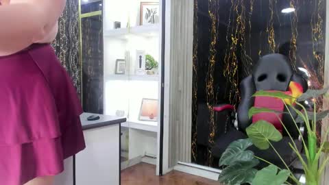 Miranda online show from December 17, 2:50 am