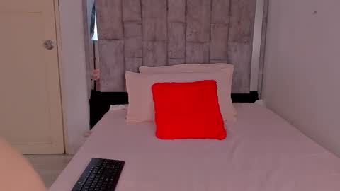 mirandarroxxx online show from March 16, 1:37 pm