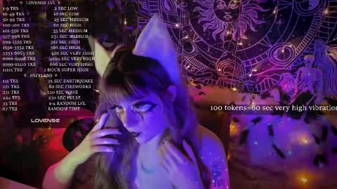 mirareed online show from October 28, 3:36 pm