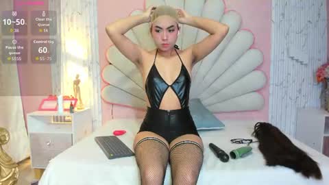 MiraRossi online show from July 15, 8:03 pm