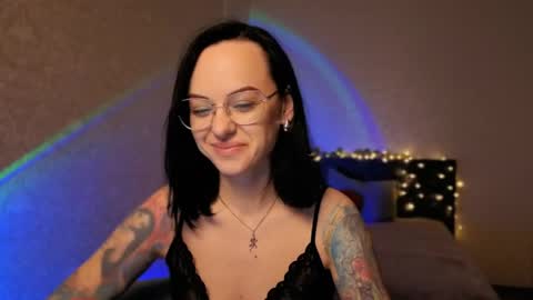 Snapshot of miraskyy chatting on May 18, 7:31 pm MiraSkyy online show from May 18, 7:31 pm
