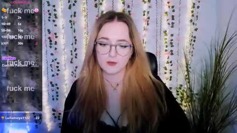 Snapshot of miriam_crazy chatting on September 25, 8:01 pm miriam_crazy online show from September 25, 8:01 pm