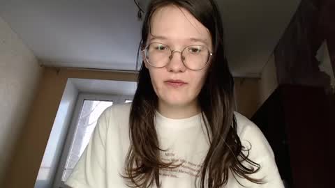 Snapshot of miriamor chatting on February 12, 11:07 am Mira online show from February 12, 11:07 am