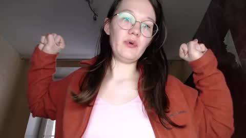 Snapshot of miriamor chatting on February 14, 1:29 pm Mira online show from February 14, 1:29 pm