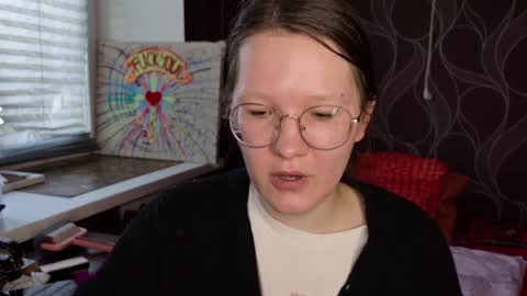 Snapshot of miriamor chatting on October 12, 8:13 am Mira online show from October 12, 8:13 am