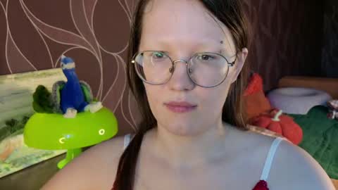 Snapshot of miriamor chatting on May 22, 7:37 am Mira online show from May 22, 7:37 am