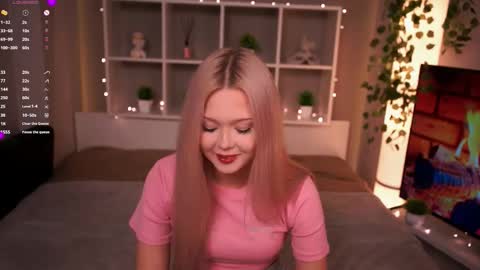 Snapshot of mirianscorgie chatting on November 6, 7:59 pm Elsa online show from November 6, 7:59 pm