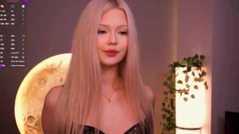 Snapshot of mirianscorgie chatting on November 28, 7:16 pm Elsa online show from November 28, 7:16 pm