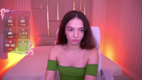 Snapshot of miriellenymph chatting on November 3, 2:07 pm Mira online show from November 3, 2:07 pm