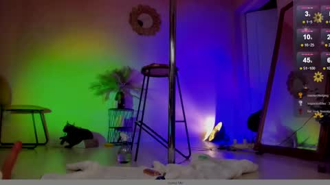 Miriam online show from March 2, 6:27 am