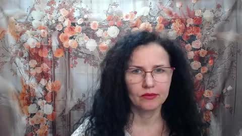 Miroslava Happi online show from April 13, 5:46 am