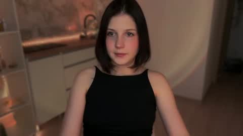Snapshot of mirrameow chatting on June 29, 7:36 pm Mira online show from June 29, 7:36 pm