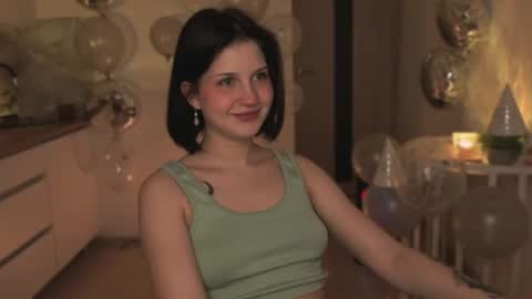 Snapshot of mirrameow chatting on July 11, 9:16 pm Mira online show from July 11, 9:16 pm