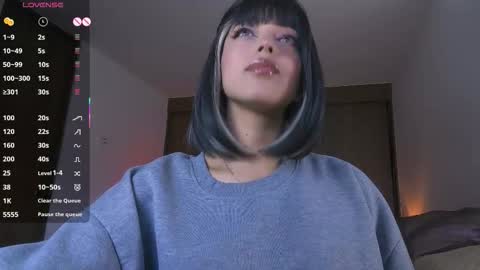 Eliza online show from December 17, 3:07 pm