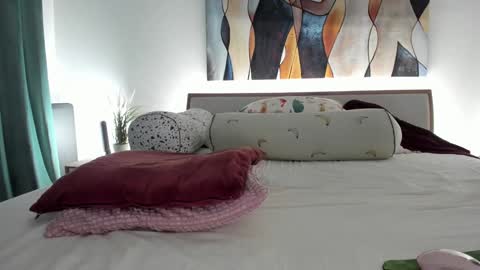 Snapshot of mis_eva chatting on November 24, 7:13 pm Eva online show from November 24, 7:13 pm