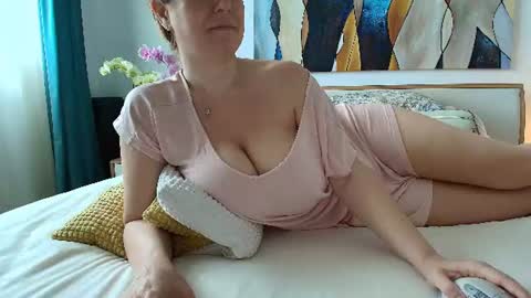 Snapshot of mis_eva chatting on June 8, 9:31 am Eva online show from June 8, 9:31 am
