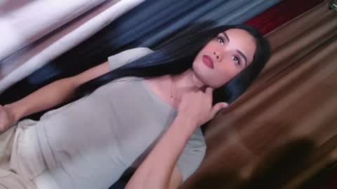 Snapshot of mis_tamara chatting on August 9, 10:09 am mis_tamara online show from August 9, 10:09 am