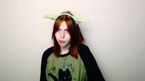 misaki_chan_ online show from November 21, 2:43 am