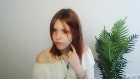 misaki_chan_ online show from March 6, 9:50 am