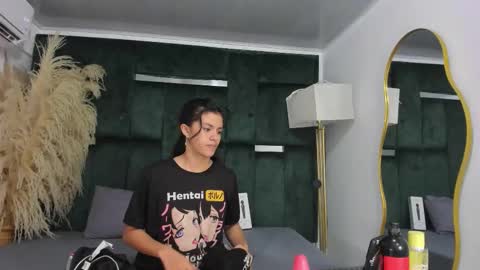 Snapshot of misaki_kai chatting on November 14, 5:28 am Misaki Kai online show from November 14, 5:28 am