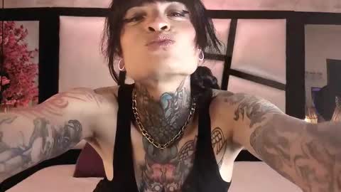 Snapshot of misakiseis chatting on March 13, 1:51 pm online show from March 13, 1:51 pm