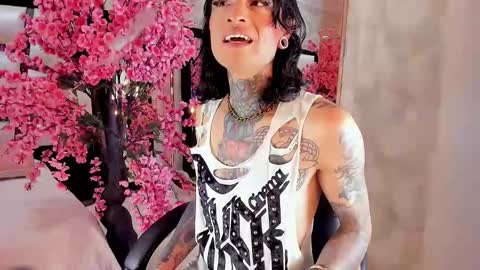 Snapshot of misakiseis chatting on March 23, 1:26 pm online show from March 23, 1:26 pm