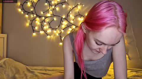 Snapshot of misamew chatting on January 18, 9:02 am MisaMew online show from January 18, 9:02 am