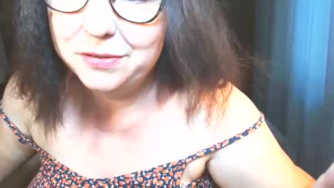Snapshot of mishakiss34 chatting on June 7, 10:19 am Misha online show from June 7, 10:19 am