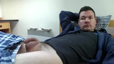 Snapshot of mishalyon chatting on February 11, 11:37 am Misha Lyon online show from February 11, 11:37 am