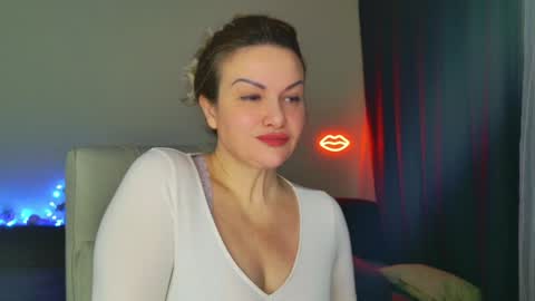 Snapshot of mishamilf chatting on December 14, 6:20 pm Misha online show from December 14, 6:20 pm