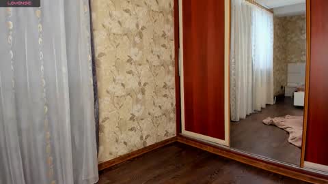 Snapshot of mishapallmer chatting on November 25, 9:20 am mishapallmer online show from November 25, 9:20 am