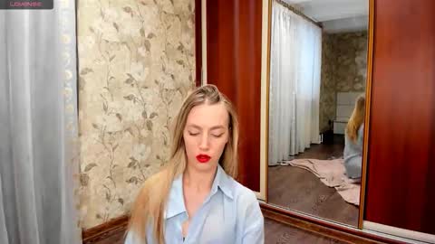 Snapshot of mishapallmer chatting on November 29, 9:23 am mishapallmer online show from November 29, 9:23 am