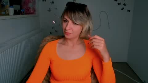 Mishelle online show from June 16, 11:24 am