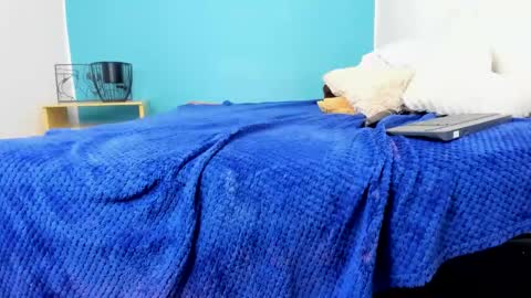 Snapshot of mishka__ chatting on January 27, 8:29 am Mishka online show from January 27, 8:29 am