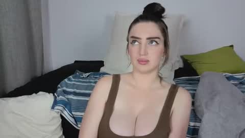 Elora online show from February 24, 10:08 pm