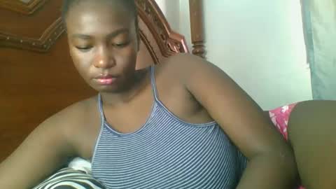 Snapshot of miss440_sunday chatting on December 3, 8:16 am miss440 online show from December 3, 8:16 am