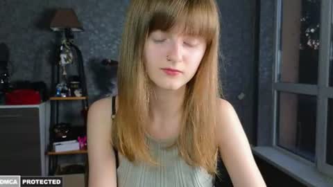 Snapshot of miss___alisa chatting on June 20, 6:11 pm Alisa NONNUDE online show from June 20, 6:11 pm