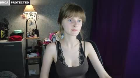Snapshot of miss___alisa chatting on July 19, 8:12 pm Alisa NONNUDE online show from July 19, 8:12 pm