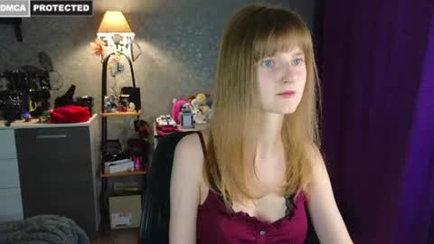 Snapshot of miss___alisa chatting on July 23, 9:35 pm Alisa NONNUDE online show from July 23, 9:35 pm