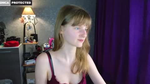 Snapshot of miss___alisa chatting on July 24, 7:45 pm Alisa NONNUDE online show from July 24, 7:45 pm