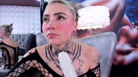 miss___angel online show from March 10, 6:12 pm