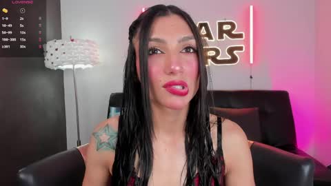 Snapshot of miss___evangeline chatting on April 24, 2:36 am Evangeline online show from April 24, 2:36 am