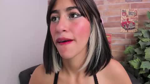 Taylor online show from February 12, 2:39 am