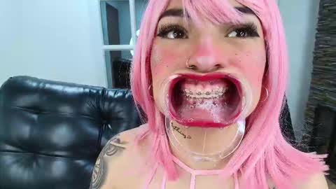Snapshot of miss__abigail chatting on October 4, 2:53 am Abigail online show from October 4, 2:53 am