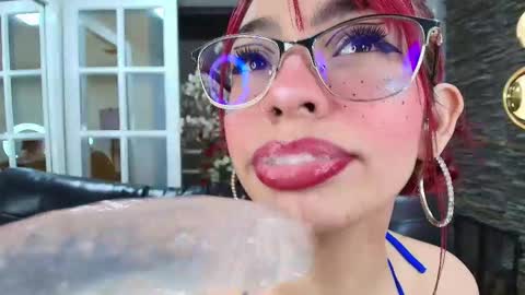 Snapshot of miss__abigail chatting on November 6, 11:11 am Abigail online show from November 6, 11:11 am