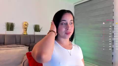 Snapshot of miss__jones_ chatting on June 24, 3:49 am miss__jones_ online show from June 24, 3:49 am