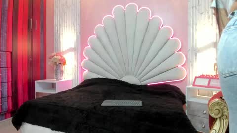 Snapshot of miss__star_ chatting on May 16, 2:27 pm miss__star_ online show from May 16, 2:27 pm