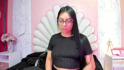 Snapshot of miss__star_ chatting on May 25, 3:18 pm miss__star_ online show from May 25, 3:18 pm