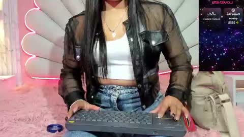 Snapshot of miss__star_ chatting on July 4, 2:12 pm miss__star_ online show from July 4, 2:12 pm