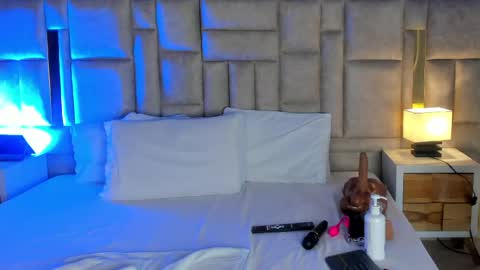 Miss Abigail  online show from April 24, 1:13 pm